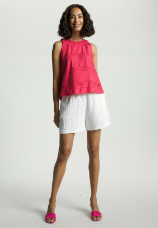 Tommy Hilfiger BRODERIE ANGLAISE POPLIN REGULAR FIT Blouse bright cerise pink BRODERIE ANGLAISE POPLIN REGULAR FIT Блузка ярко-вишнево-розовый