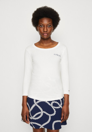 Tommy Hilfiger SLIM ROPE PUFF PRINT Long sleeved top ecru SLIM ROPE PUFF PRINT Топ с длинными рукавами экрю