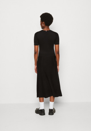 Tommy Hilfiger REFINE FLARE DRESS Jumper dress black REFINE FLARE DRESS Платье-джемпер черный