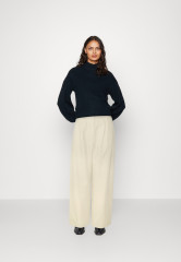 Tommy Hilfiger WIDE LEG PANT Trousers light sandalwood ШИРОКИЕ БРЮКИ Брюки светлое сандаловое дерево