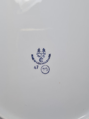 H&C Czechoslovakia Набор тарелок, белый фарфор с зелено-золотым  ободком, 4 шт х 24,5 x 3, Чехословакия, 1960-70гг.