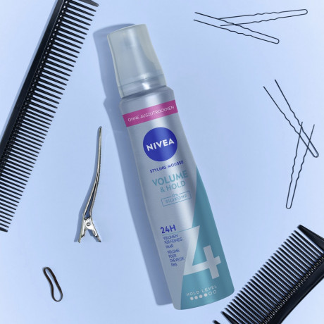 NIVEA Volumen Pflege Schaumfestiger, 150 ml, Нивеа Мусс для объёма волос, пантенол и витамин B3, объём от корней, до 24ч фиксация, термозащита, 150 мл