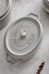 Staub Staub Br\u00e4ter Weiss Размножители пыли