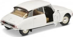 Citroёn DS weiss 1:18 Citroёn DS белый 1:18