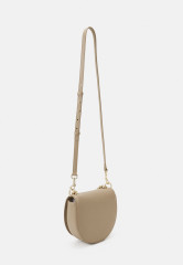 Tommy Hilfiger CHIC SADDLE BAG Across body bag beige CHIC SADDLE BAG Сумка через плечо бежевый