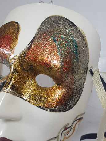 Декоративная Карнавальная маска белая с золотым узором, 17 x 12 см, Италия, 1960-70гг.