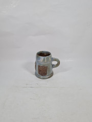 Кружка пивная винтажная с изображением льва на гербе, серая керамика, 10 см, Бельгия, 1960-70гг.