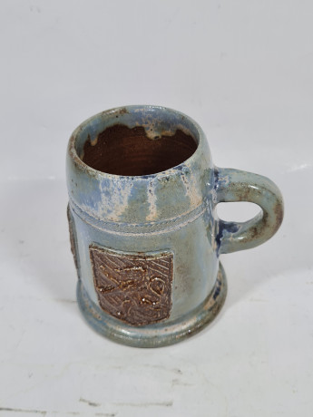 Кружка пивная винтажная с изображением льва на гербе, серая керамика, 10 см, Бельгия, 1960-70гг.