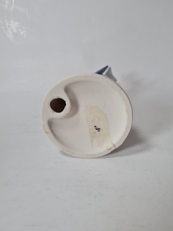 Винтажная фарфоровая фигурка в стиле Лиардо "Птица на ветке дерева", 15см x 8см, Германия, 1960г.