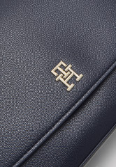 Tommy Hilfiger TIMELESS FLAP CROSSOVER Across body bag space blue TIMELESS FLAP CROSSOVER Сумка через плечо космический синий