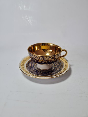 Tirschenreuth P.T Bavaria Чайная пара синяя с обильной позолотой и узором, Германия, 1960-70гг.