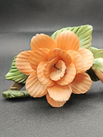 Статуэтка винтажная Capodimonte "Оранжевый цветок с листьями", фарфор, 15 х 6 см, Италия, 1960-70гг.