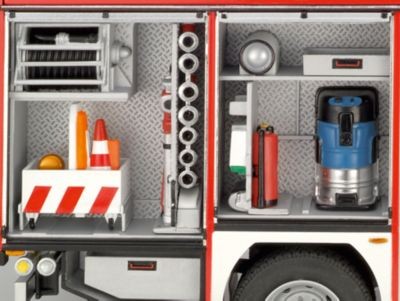 Revell Revell Modellbausatz Schlingmann HLF 20(MAN TGM Euro6 im Massstab 1:24 Комплект моделей Revell Schlingmann HLF 20 (MAN TGM Euro6 в масштабе 1:24)