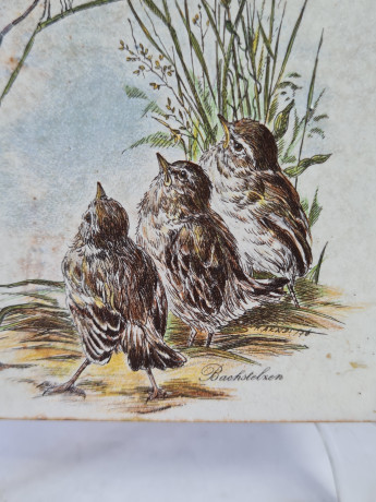 Панно винтажное Wlo "Трясогузки в траве / Х. Арнот", керамика, 10 x 10 см, Германия, 1960-70гг.