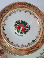 Набор винтажный: чайная пара и ложка WB Bavaria с изображением Bad Wildbad с золотым кантом, фарфор, Германия, 1960-70гг.