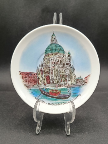 Тарелка декоративная винтажная "Церковь Санта-Мария-делла-Салюте (Венеция)", сувенирная, фарфор, 13.5 см, Италия, 1980-90гг.