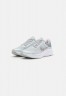 Nike Performance WINFLO 8 PRM Sneaker low grey fog/barely rose/pale coral/metallic pewter/pink oxford/white WINFLO 8 PRM кроссовки женские низкие серо-туманный/бледно-розовый/бледно-коралловый/металлик оловянный/розовый оксфорд/белый