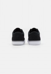 Nike SB CHRON 2 UNISEX Sneaker low black/university red/white CHRON 2 UNISEX Низкие кроссовки женские черный/университетский красный/белый