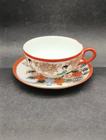 Чайная пара винтажная "Девушки в саду", китайский фарфор, ручная роспись, Китай, 1960-70гг.