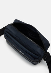 Tommy Hilfiger SKYLINE CAMERA BAG UNISEX Across body bag space blue SKYLINE CAMERA BAG UNISEX Сумка через плечо космический синий