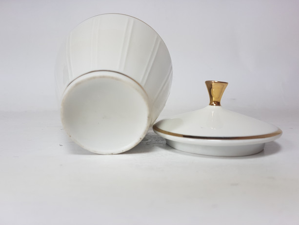 Winterling Roslau Bavaria Сахарница, белый фарфор с позолоченным ободком и рельефным узором, 10 x 8,5 см, Германия, 1960-70гг.