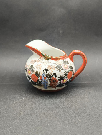 Набор для чая винтажный в традиционном китайском стиле "Девушки в саду", фарфор, ручная роспись, Китай, 1960-70гг.