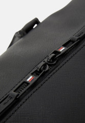 Tommy Hilfiger BUSINESS DUFFLE UNISEX Weekend bag black BUSINESS DUFFLE UNISEX Сумка выходного дня черный