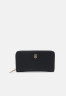 Tommy Hilfiger TIMELESS LARGE Wallet black TIMELESS LARGE Кошелек черный