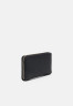 Tommy Hilfiger TIMELESS LARGE Wallet black TIMELESS LARGE Кошелек черный