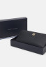 Tommy Hilfiger TIMELESS LARGE Wallet black TIMELESS LARGE Кошелек черный