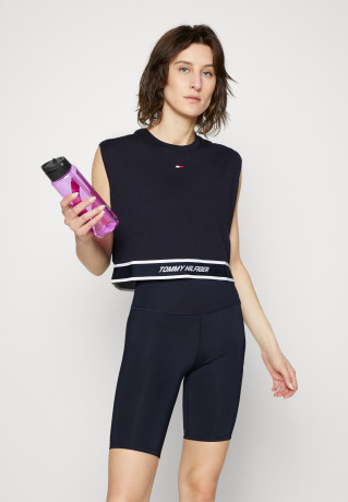 Tommy Hilfiger ESSENTIALS FITTED SHORT Leggings desert sky ESSENTIALS FITTED SHORT Леггинсы небо пустыни