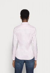 Tommy Hilfiger HERITAGE SLIM FIT Button-down blouse pink HERITAGE SLIM FIT Блуза на пуговицах розовый