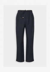 Tommy Hilfiger BOYFIT CAS PULL ON Trousers desert sky BOYFIT CAS PULL ON Брюки небо пустыни