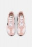 Nike Sportswear W AIR MAX PRE DAY NN Sneaker low light soft pink/black/pink oxford/metallic silver/white W AIR MAX PRE DAY NN Низкие кроссовки женские светло-розовый/черный/розовый оксфорд/серебристый металлик/белый