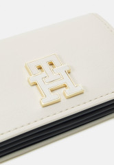 Tommy Hilfiger CHIC CONCERTINA Wallet sugarcane CHIC CONCERTINA Кошелек сахарный тростник