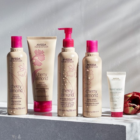 Aveda Cherry Almond Hand & Body Wash Средство для мытья рук и тела с вишневым миндалем