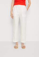 Tommy Hilfiger BOYFIT CAS PULL ON Trousers ecru BOYFIT CAS PULL ON Брюки экрю