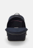 Tommy Hilfiger ELEVATED BACKPACK UNISEX Rucksack space blue ПОВЫШЕННЫЙ РЮКЗАК УНИСЕКС Рюкзак космический синий