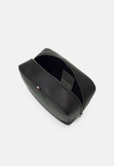 Tommy Hilfiger ESSENTIAL WASHBAG Travel accessory black ESSENTIAL WASHBAG Дорожный аксессуар черный