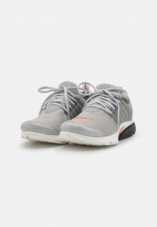 Nike Sportswear AIR PRESTO GEL UNISEX Sneaker low grey fog/team orange/sail/particle grey AIR PRESTO GEL UNISEX Низкие кроссовки женские серый туман/командный оранжевый/парус/серая частица