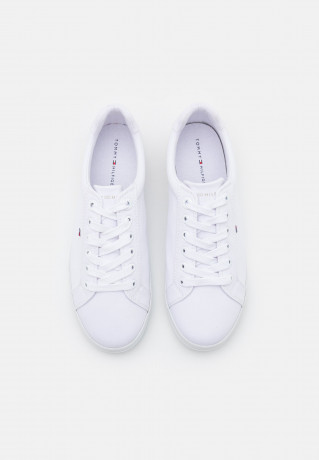 Tommy Hilfiger ESSENTIAL STRIPES Trainers white ESSENTIAL STRIPES Кроссовки белый