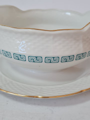 Соусник винтажный Thun, белый фарфор с зеленым узором и позолотой Natalie, 17 x 8 см, Чехословакия, 1960-70гг.