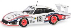 Porsche 935 MobyDick #43 weiss\/rot 1:18 Porsche 935 MobyDick #43 белый/красный 1:18