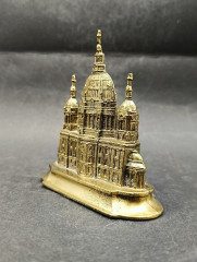 Статуэтки сувенирные винтажные, посвященные достопримечательностям Берлина, &quot;Бранденбургские ворота&quot;, &quot;Берлинский кафедральный собор&quot;, 2 шт., 8.5, 10.5 см, Германия, 1980-90гг.