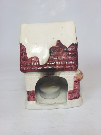 Подсвечник винтажный керамический в виде дома, 9,5 x 7,5 x 13 см, Германия, 1960-70гг.