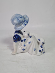 Статуэтка винтажная в стиле Рококо &quot;Девушка с собачками&quot;. фарфор, 11 см, Германия, 1970-80гг.