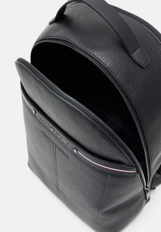 Tommy Hilfiger CENTRAL BACKPACK UNISEX Rucksack black ЦЕНТРАЛЬНЫЙ РЮКЗАК УНИСЕКС Рюкзак черный