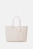Tommy Hilfiger ICONIC TOTE MONO Tote bag sugarcane ICONIC TOTE MONO Сумка-тоут сахарный тростник