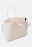 Tommy Hilfiger ICONIC TOTE MONO Tote bag sugarcane ICONIC TOTE MONO Сумка-тоут сахарный тростник