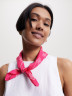 Tommy Hilfiger CONTEMPORARY BANDANA MONO Foulard bright cerise pink CONTEMPORARY BANDANA MONO Платок ярко-вишнево-розовый